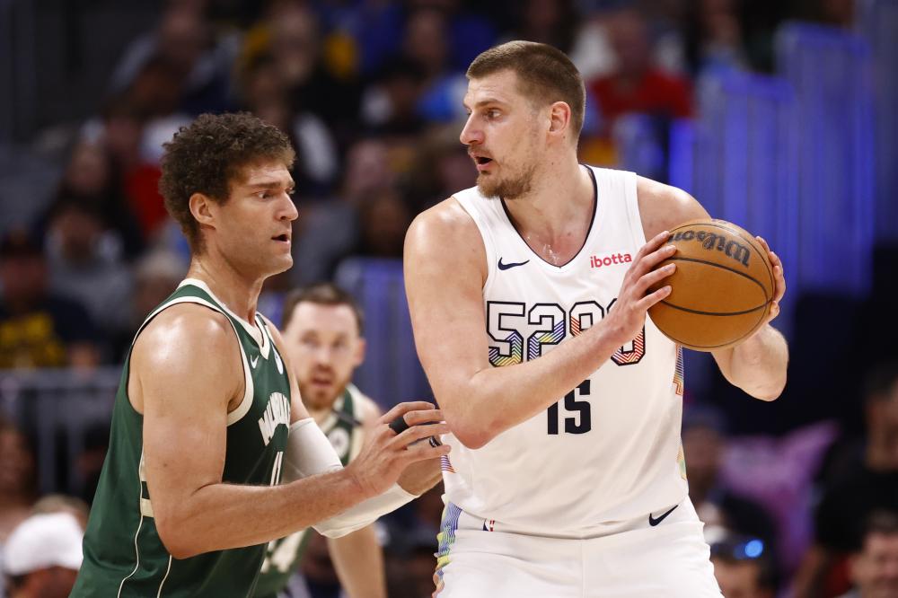 是他重塑荣 是他重塑荣