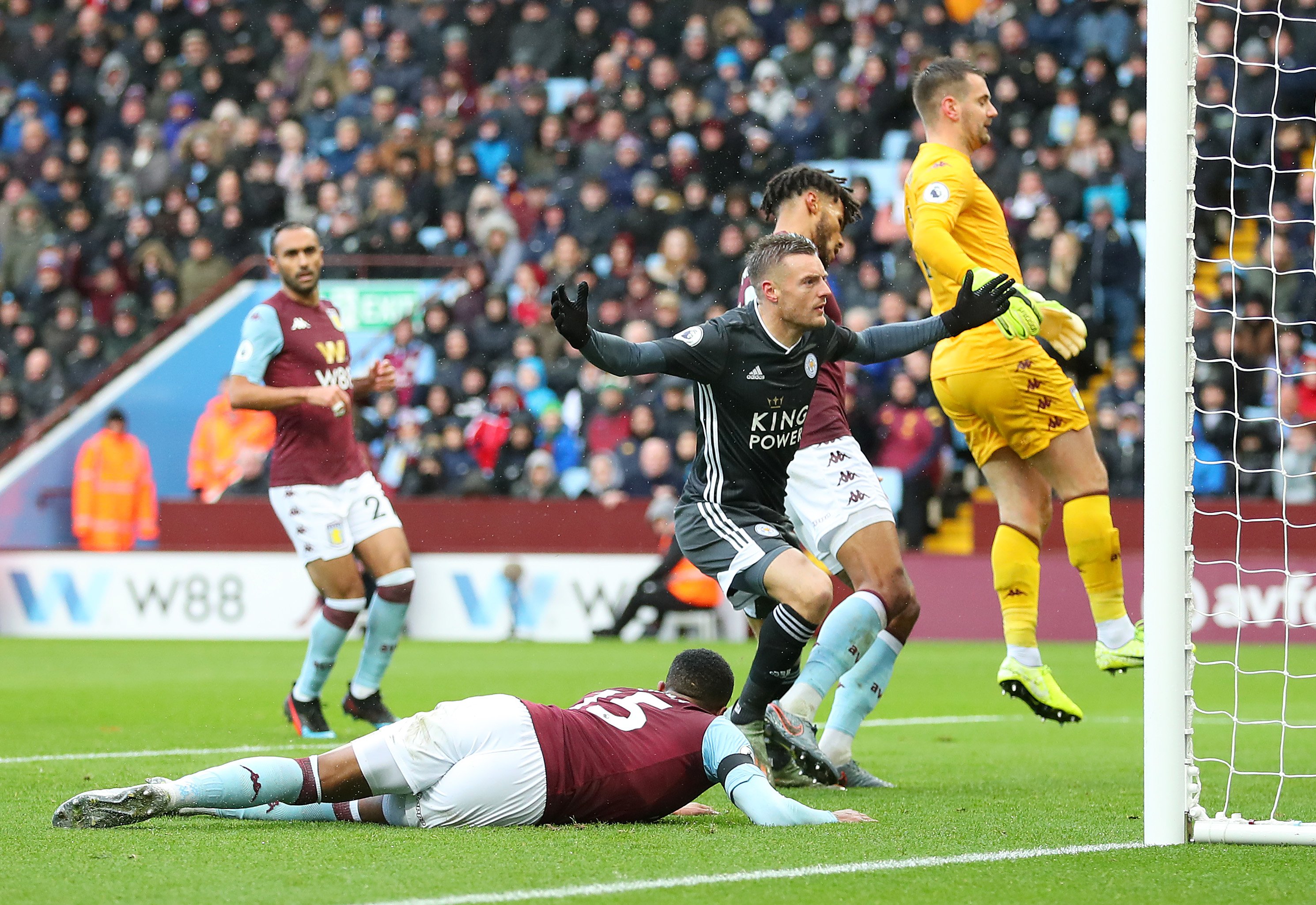 列新的比赛 列新的比赛